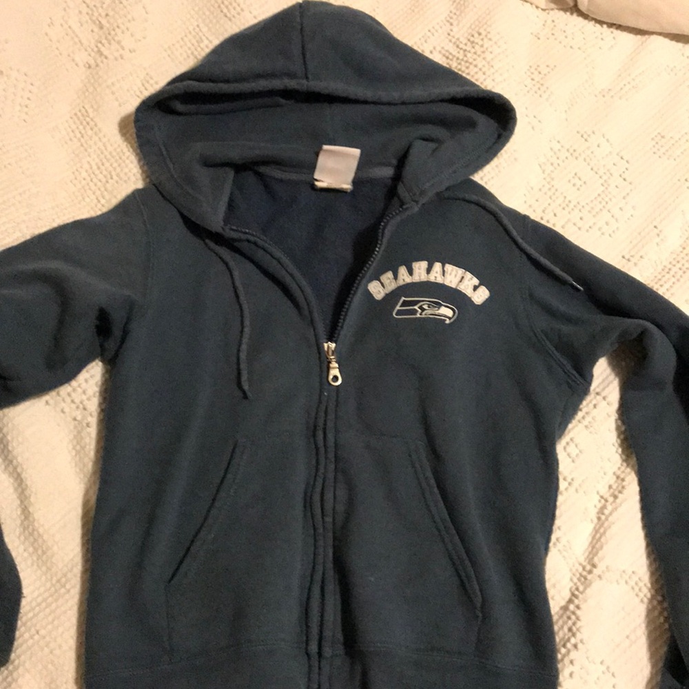 Seahawks zip up